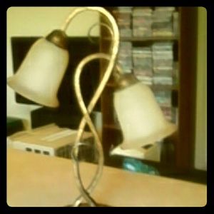 Table lamp